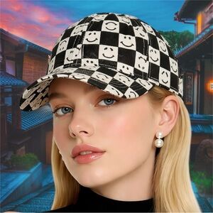 🆕Adult | Smiley Face Checkered Cap